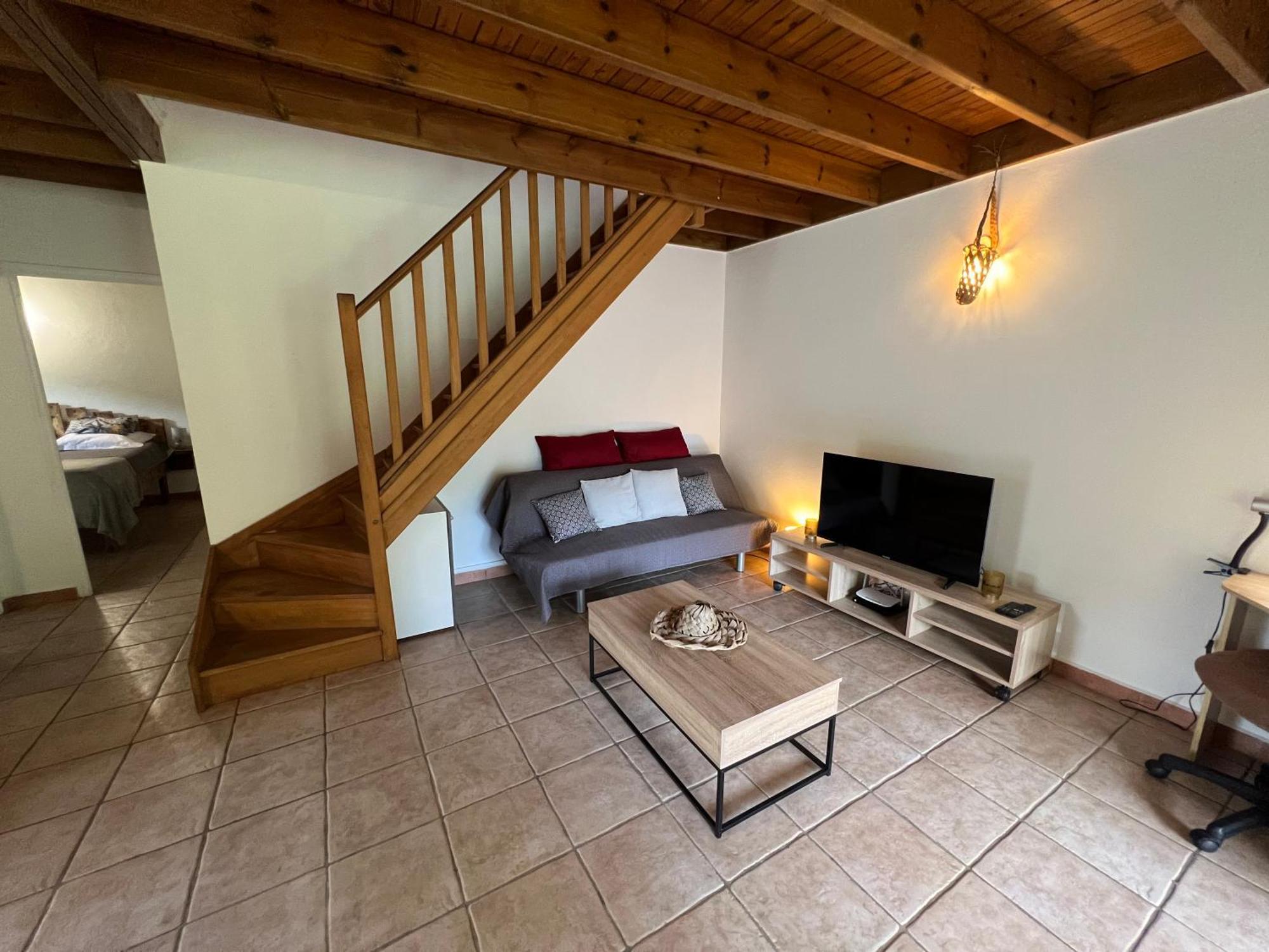Villa Au Calme Avec Jacuzzi, Villa Le Boursoie Les Abymes Luaran gambar